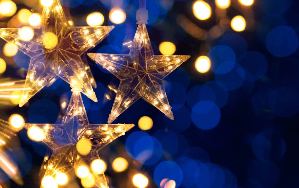 5-Holiday-Light-Safety-Tips 5 Holiday Light Safety Tips